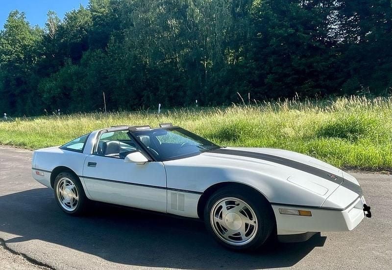 Weiß Gebraucht 1990 Corvette C4 Coupé | 18.000 € - Bild 1/4