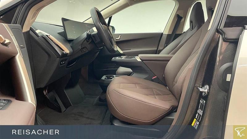 Gebraucht BMW iX 300 kW (408 PS) 2025 Weiß SUV