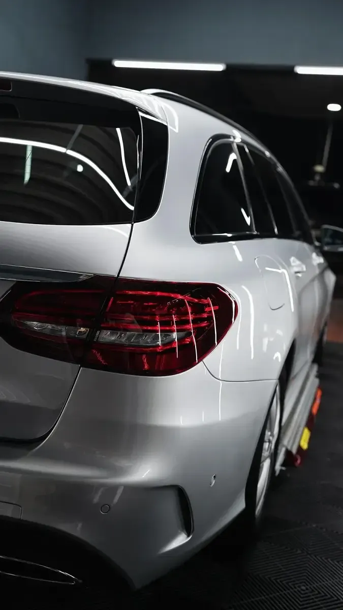 Gebraucht Mercedes C300 AMG line 245 PS (180 kW) 2019 Silber Kombi