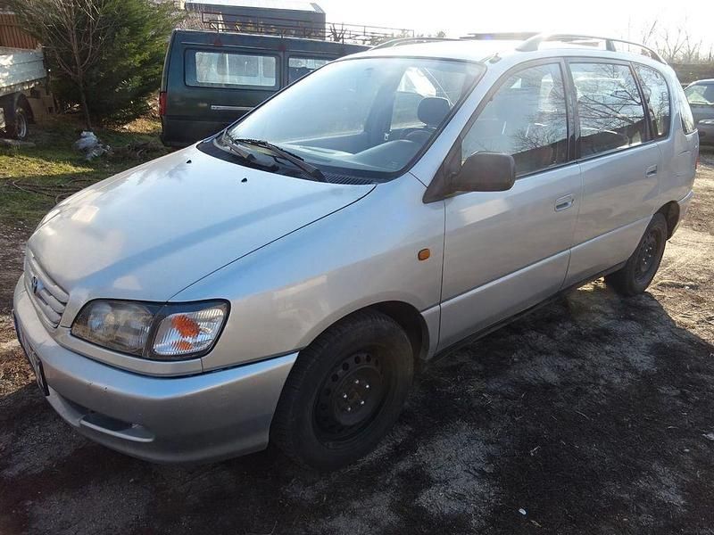 Gebraucht 1998 Toyota Picnic Van / Kleinbus | 2.700 € - Bild 1/4