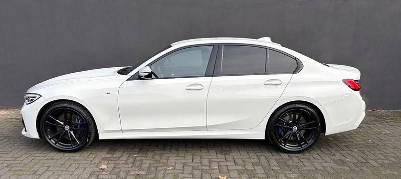 Gebraucht BMW 330 M Sport 265 PS (194 kW) 2020 Weiß Limousine