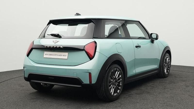 Gebraucht Mini Cooper Classic 156 PS (114 kW) 2024 Grün Kleinwagen