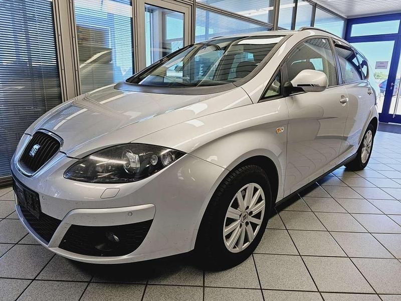 Gebraucht Seat Altea XL 105 PS (77 kW) 2014 Silbermet. Van / Kleinbus