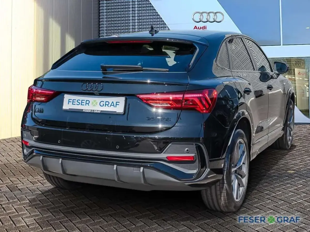 Gebraucht Audi Q3 S-Line 150 PS (110 kW) 2025 Schwarz SUV