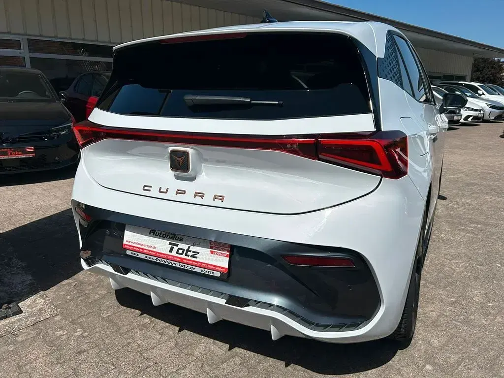 Gebraucht Cupra Born 169 kW (231 PS) 2025 Weiß Kleinwagen