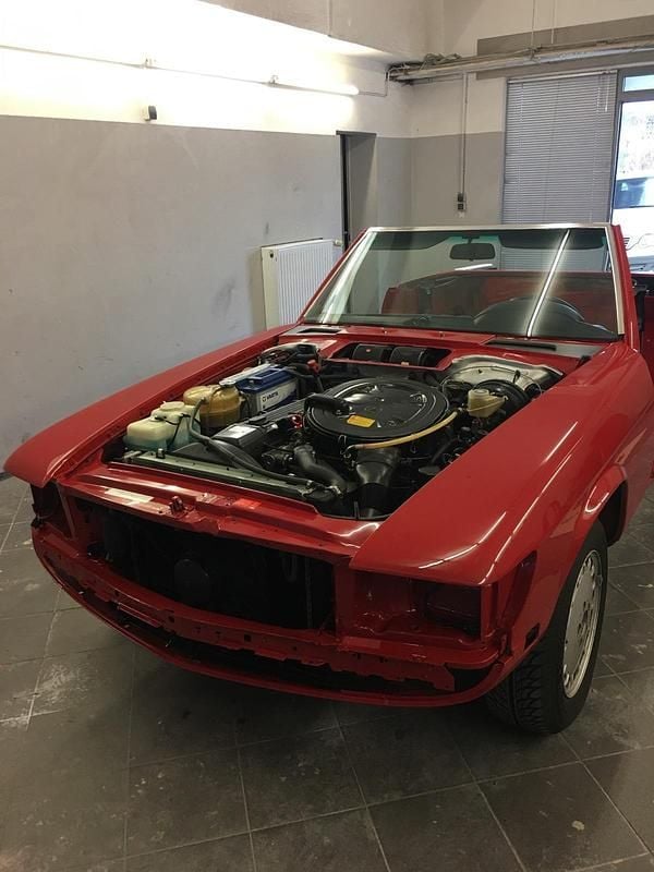 Gebraucht Mercedes SL300 179 PS (131 kW) 1988 Rot Cabrio
