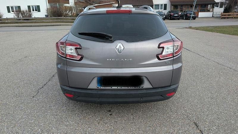 Gebraucht Renault Mégane III Initiale Paris 116 PS (85 kW) 2014 Grau Limousine