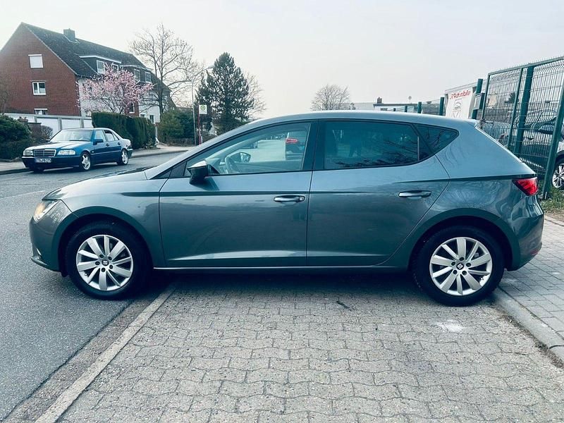 Gebraucht Seat Leon Reference 90 PS (66 kW) 2013 Grau Limousine