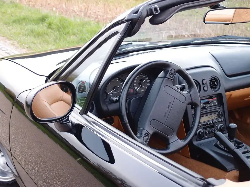 Gebraucht Mazda MX5 131 PS (96 kW) 1997 Schwarz Cabrio