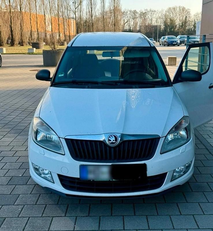 Gebraucht Skoda Roomster 86 PS (63 kW) 2014 Weiß Van / Kleinbus