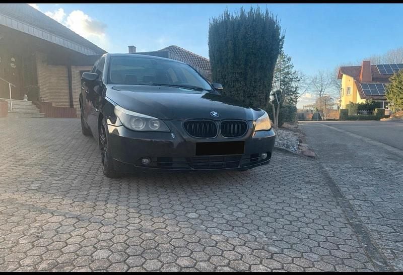 Gebraucht BMW 530 218 PS (160 kW) 2004 Schwarz Limousine