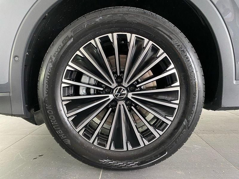 Neu VW Tiguan 150 PS (110 kW) 2026 Delfingrau metallic SUV