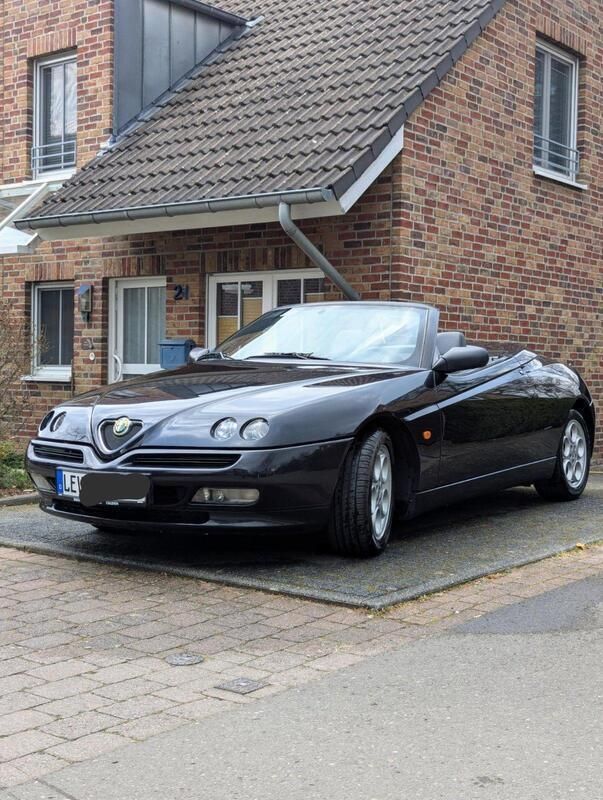 Schwarz Gebraucht 2001 Alfa Romeo Spider Cabrio | 7.999 € (Fairer Preis) - Bild 1/4