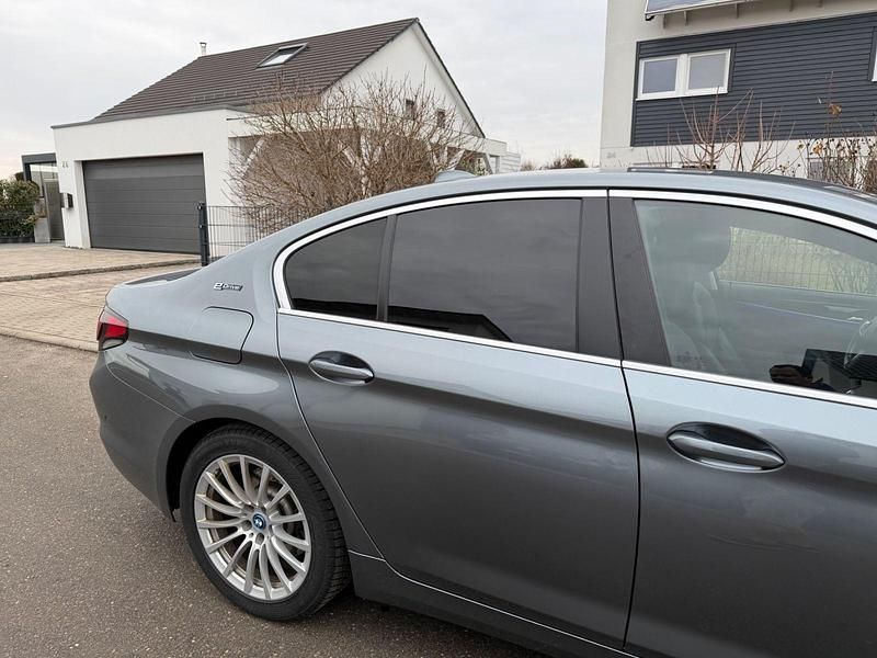 Używany BMW 530e iPerformance 252 KM (185 kW) 2018 Szary Sedan/Limuzyna