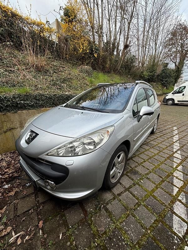 Gebraucht Peugeot 207 95 PS (69 kW) 2009 Grau Kombi