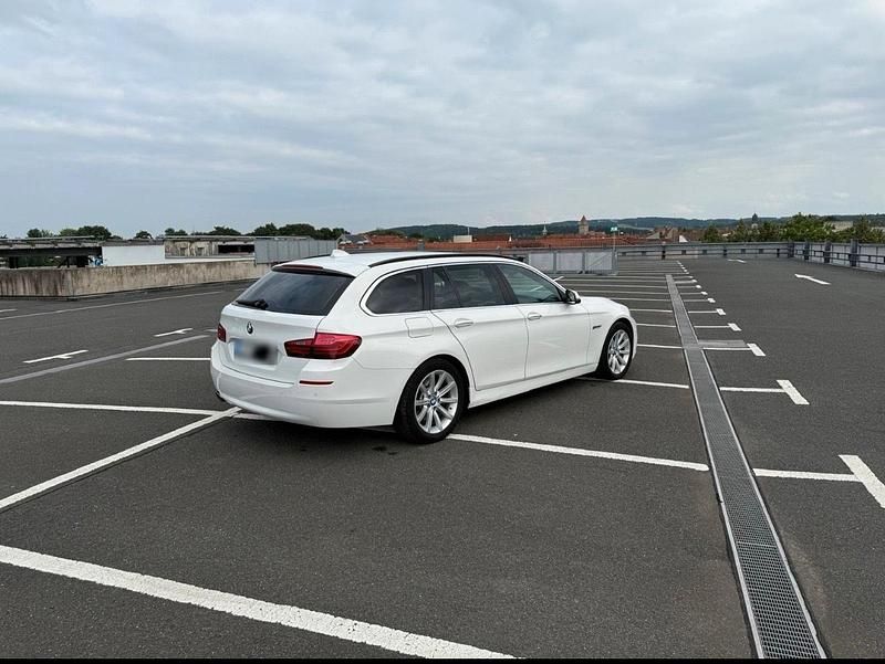 Gebraucht BMW 520 184 PS (135 kW) 2013 Weiß Kombi