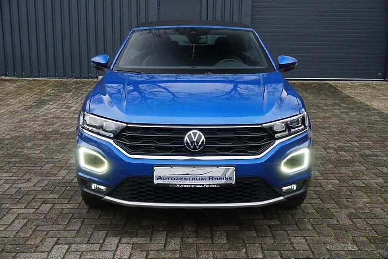 Gebraucht VW T-Roc Cabriolet Style 150 PS (110 kW) 2021 Blau Cabrio