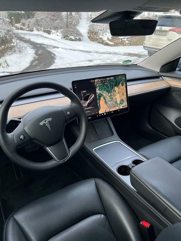 Second-hand Tesla Model 3 225 kW (306 CP) 2022 Gri Berlinǎ