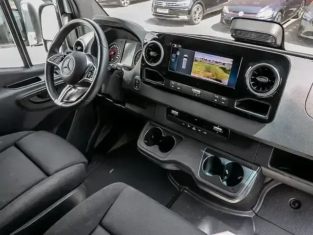 Gebraucht Mercedes Sprinter 170 PS (125 kW) 2025 Weiß Van