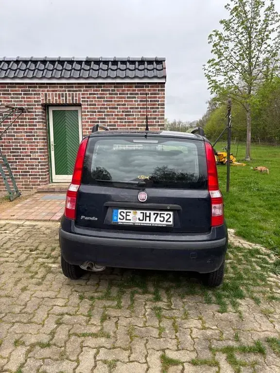 Używany Fiat Panda 60 KM (44 kW) 2007 Niebieski Hatchback