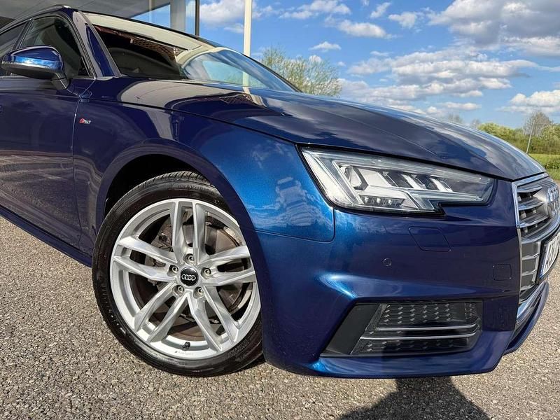 Używany Audi A4 S-Line 150 KM (110 kW) 2016 Niebieski Kombi