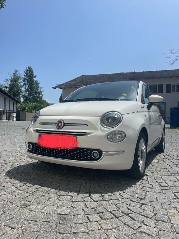 Weiß Gebraucht 2021 Fiat 500 Dolcevita Cabrio | 11.000 € (Fairer Preis) - Bild 1/4