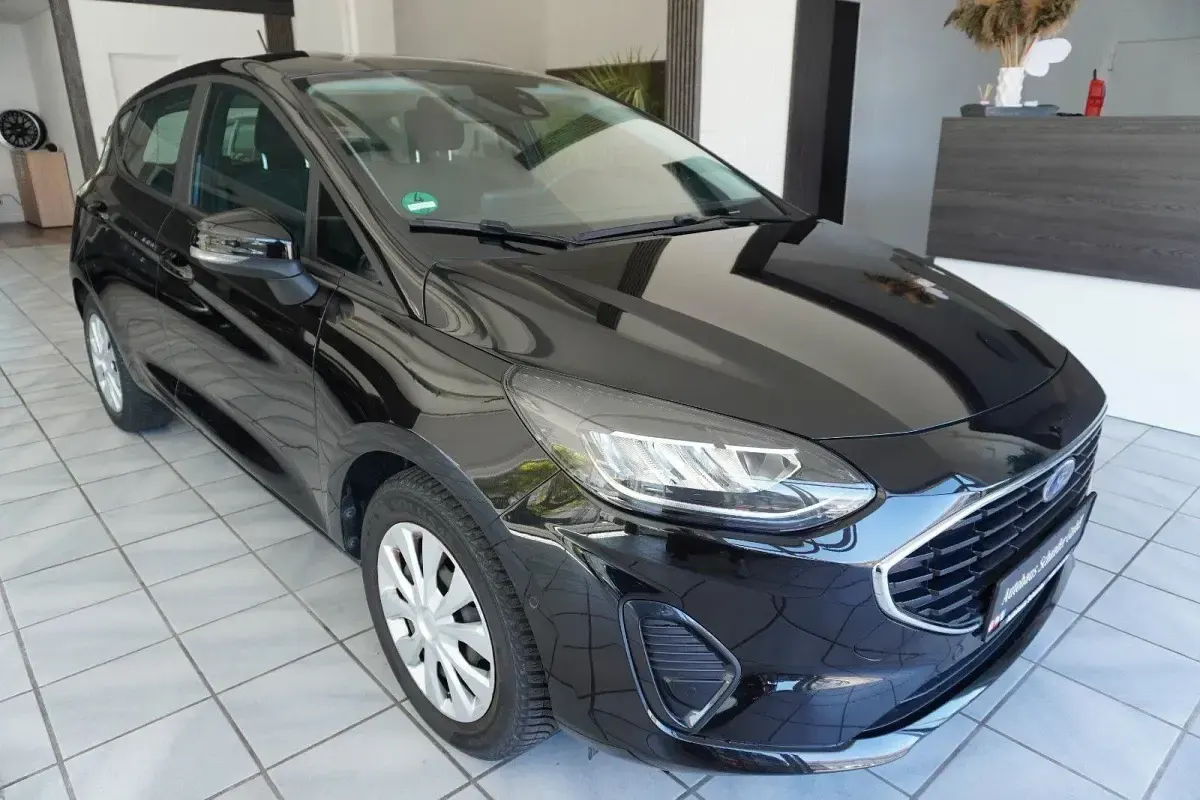 Gebraucht Ford Fiesta 75 PS (55 kW) 2022 Schwarz metallic Kleinwagen