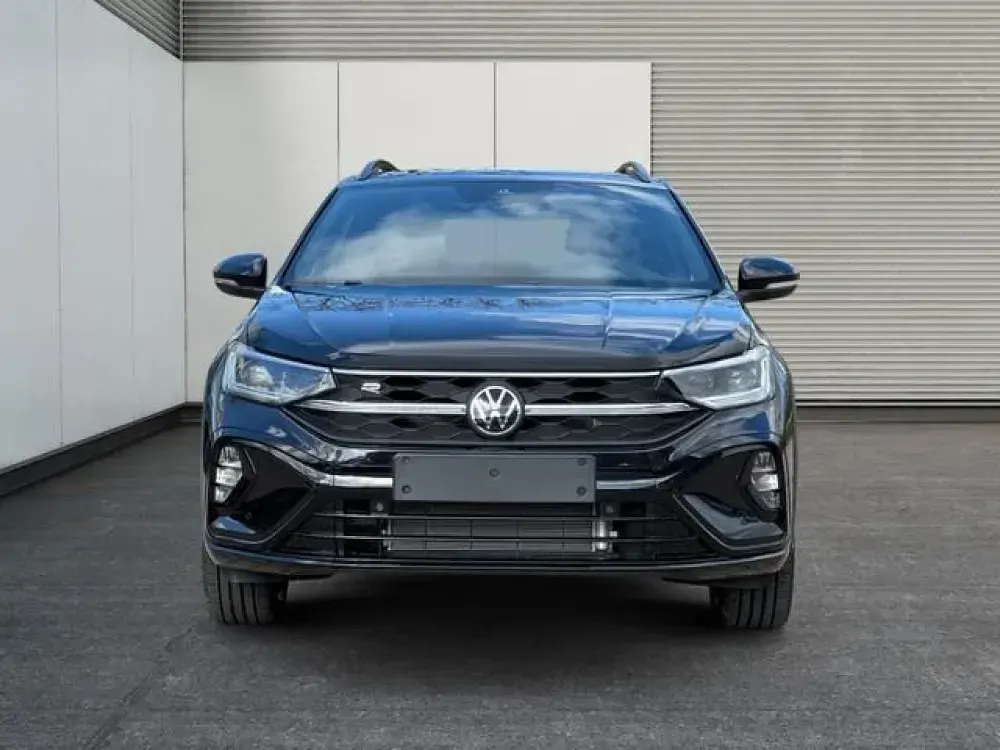 Neu VW Taigo R-line 150 PS (110 kW) 2025 Reflexsilber metallic/silber SUV