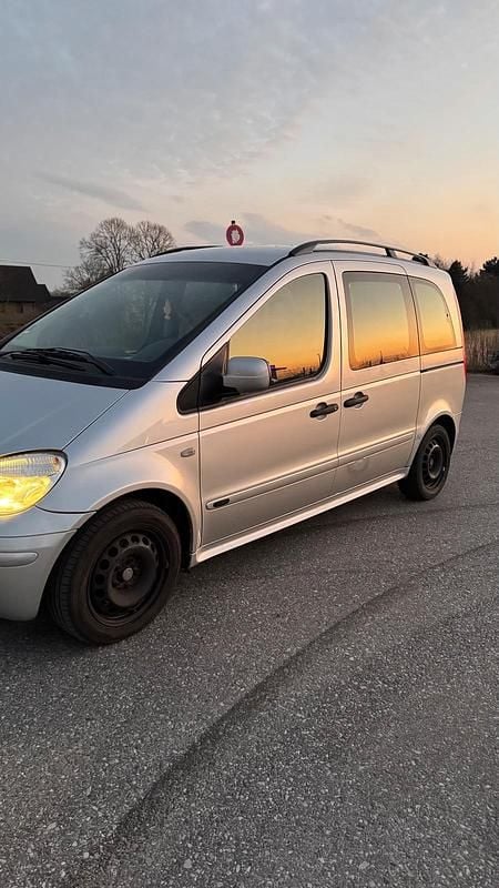 Gebraucht Mercedes Vaneo 91 PS (66 kW) 2002 Silber Van / Kleinbus