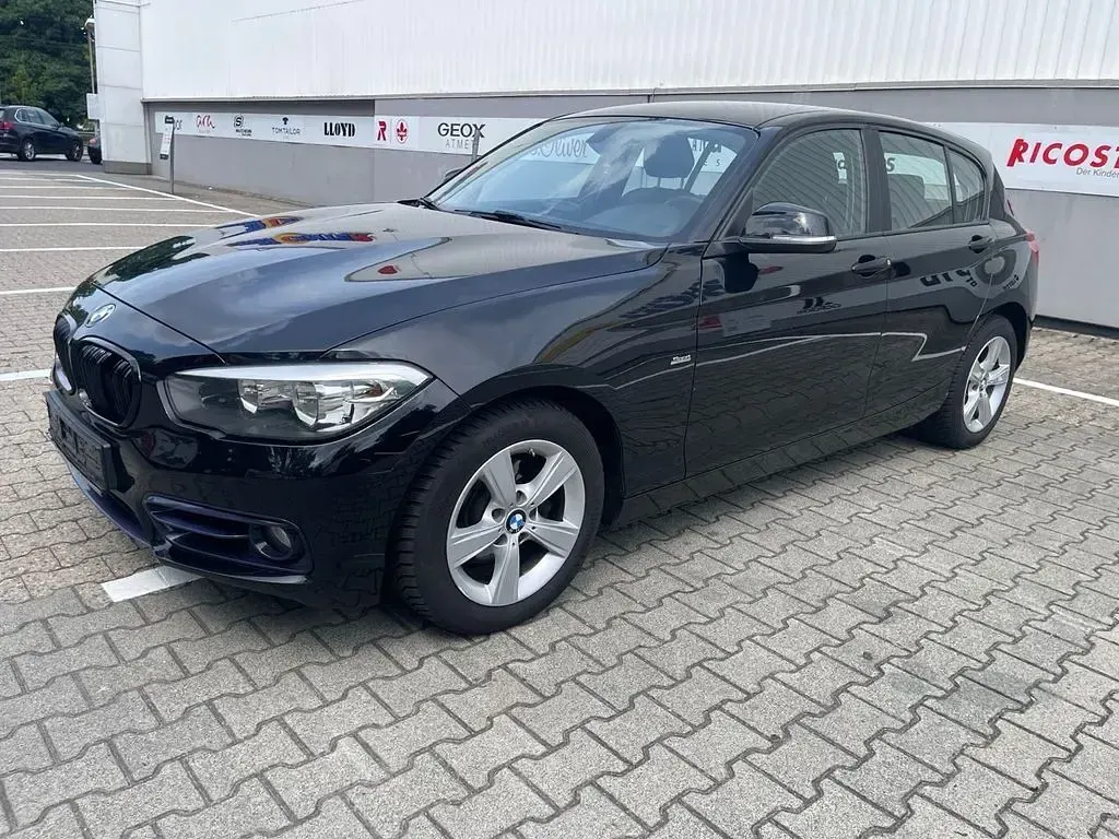 Gebraucht BMW 120 Sport Line 190 PS (139 kW) 2016 Kleinwagen
