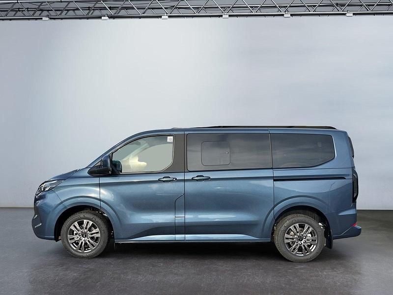 Neu Ford Tourneo Custom Titanium 170 PS (125 kW) 2026 Chromeblau Van