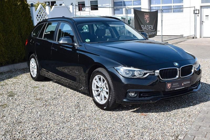 Gebraucht BMW 318 Advantage 136 PS (100 kW) 2019 Schwarz Kombi