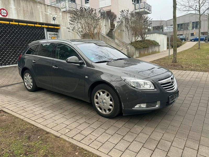 Grau Gebraucht 2013 Opel Insignia Kombi | 2.900 € (Superpreis) - Bild 1/4