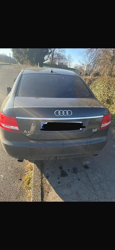 Schwarz Gebraucht 2004 Audi A6 Limousine | 1.750 € (Superpreis) - Bild 1/4