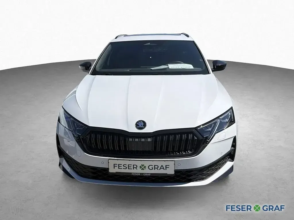 Neu Skoda Octavia SportLine 150 PS (110 kW) 2026 Weiß Kombi