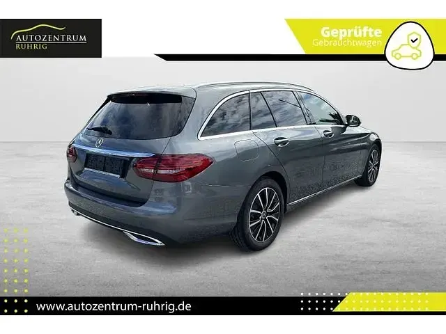 Gebraucht Mercedes C200 Avantgarde 184 PS (135 kW) 2018 Grau Kombi