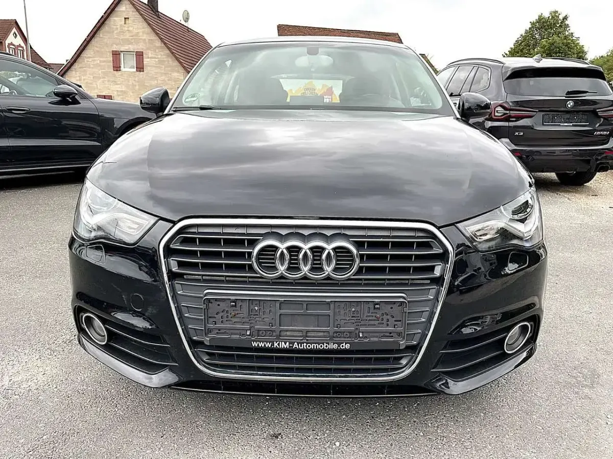Używany Audi A1 Ambition 122 KM (89 kW) 2010 Czarny Hatchback