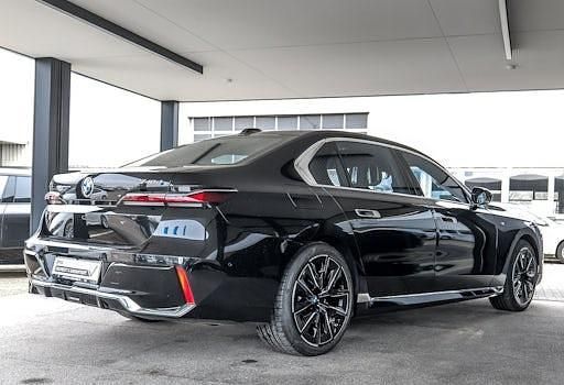 Gebraucht BMW 730L Executive 286 PS (210 kW) 2025 Schwarz Limousine