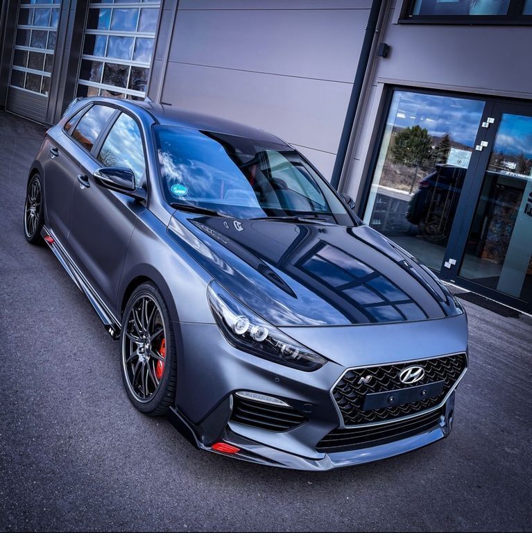Grau Gebraucht 2020 Hyundai i30 Limousine | 39.499 € - Bild 1/4