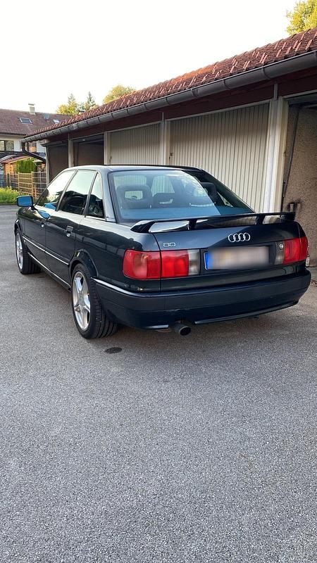Gebraucht Audi 80 90 PS (66 kW) 1994 Schwarz Limousine