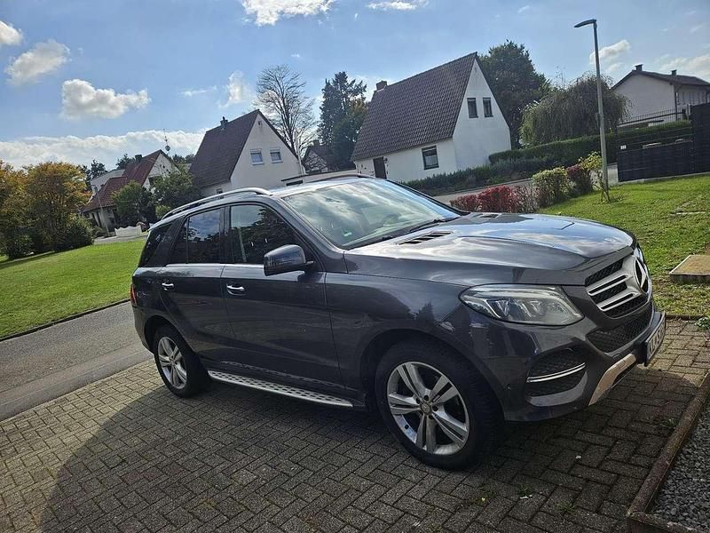 Gebraucht 2016 Mercedes GLE350 Exclusive SUV | 26.500 € (Guter Preis) - Bild 1/4