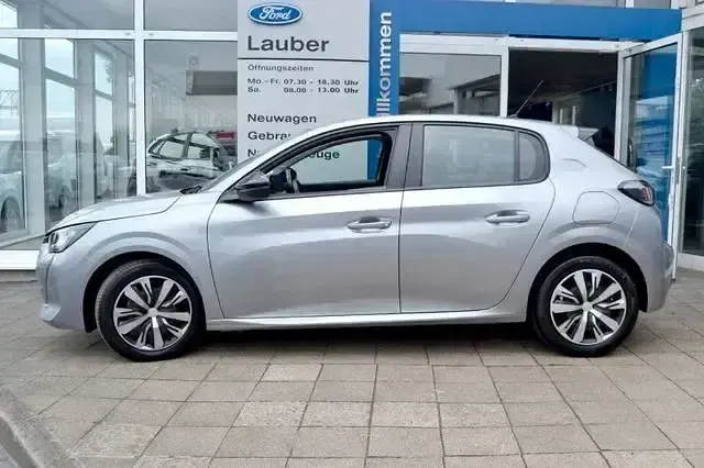 Gebraucht Peugeot 208 Active 75 PS (55 kW) 2023 Silber Kleinwagen