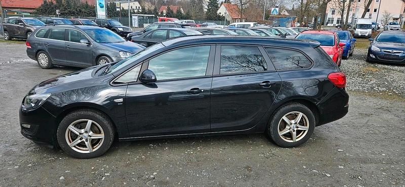 Gebraucht Opel Astra 164 PS (120 kW) 2014 Schwarz Kombi