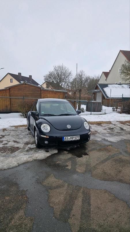 Gebraucht VW New Beetle 75 PS (55 kW) 2008 Schwarz Kleinwagen