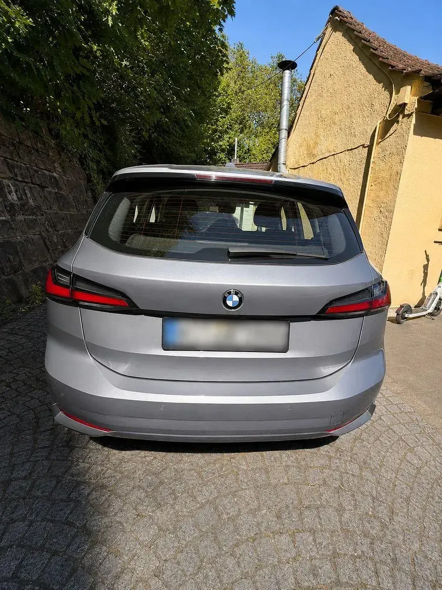 Gebraucht BMW 218 Active Tourer 136 PS (100 kW) 2022 Grau Van / Kleinbus