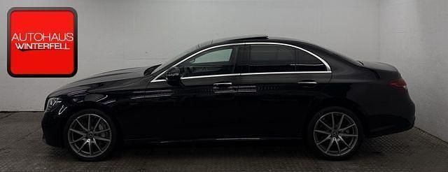 Gebraucht Mercedes E300 AMG 306 PS (225 kW) 2021 Schwarz Limousine