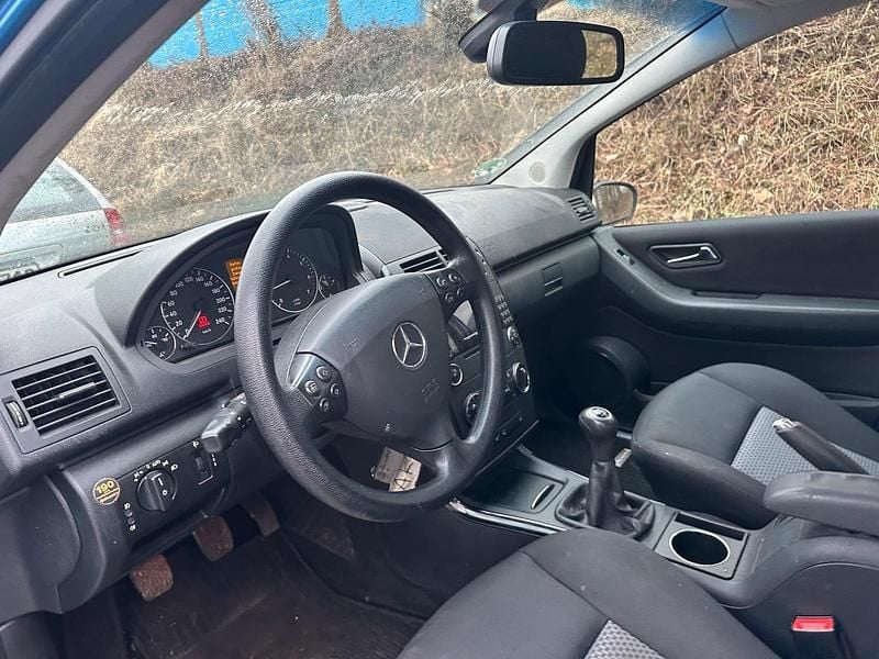Gebraucht Mercedes A150 95 PS (69 kW) 2007 Blau Kleinwagen