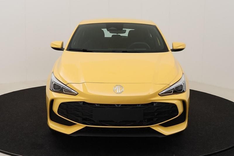 Neu MG MG3 116 PS (85 kW) 2025 Pastel yellow Kleinwagen