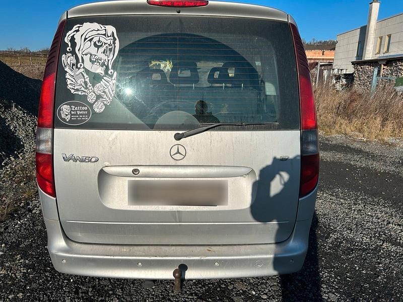 Gebraucht Mercedes Vaneo 125 PS (91 kW) 2004 Silber Van / Kleinbus