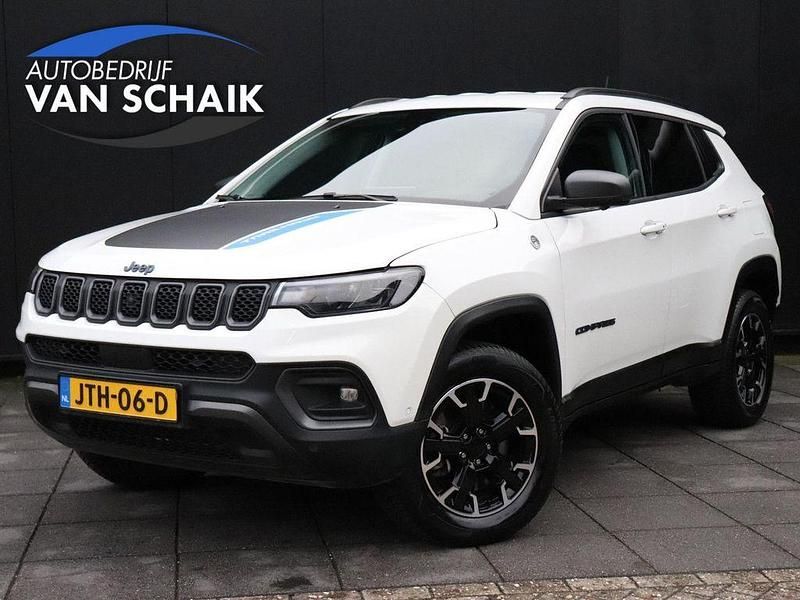Second-hand Jeep Compass 239 CP (175 kW) 2021 Alb SUV